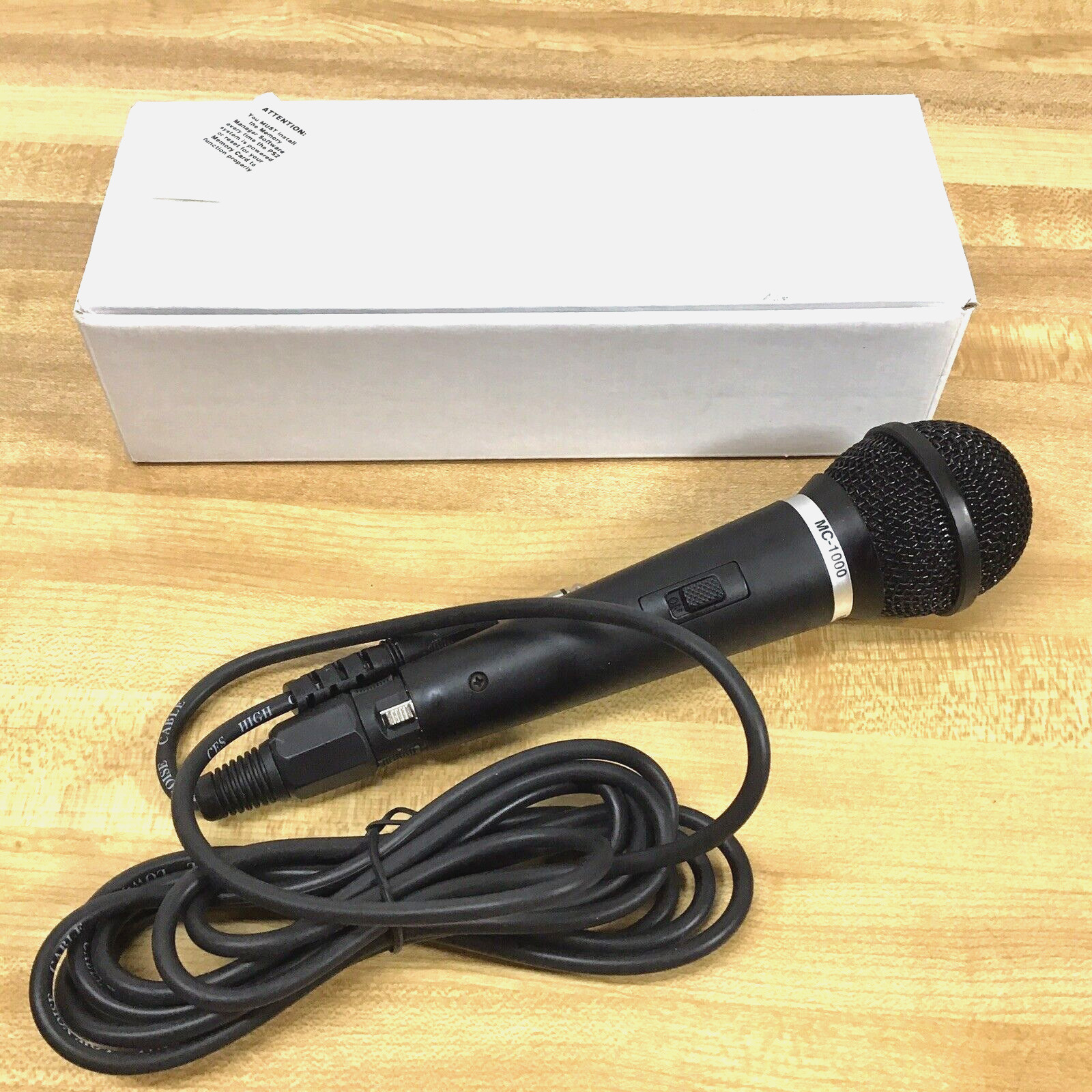 Mintek Microphone With CES High Grade Professional Low Noise Cable MC-1000 NIB