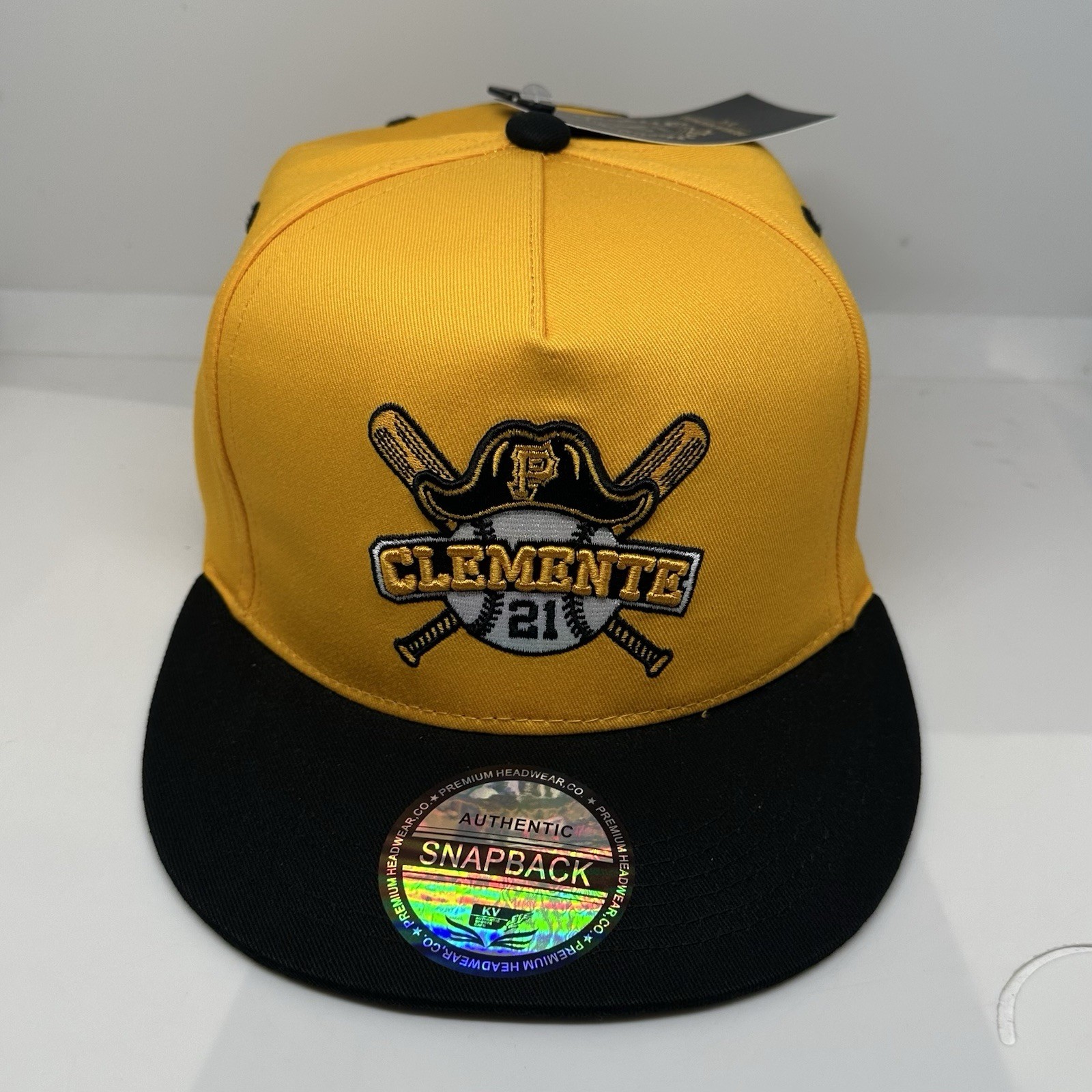 Roberto Clemente Tribute SnapBack Hat Gorra