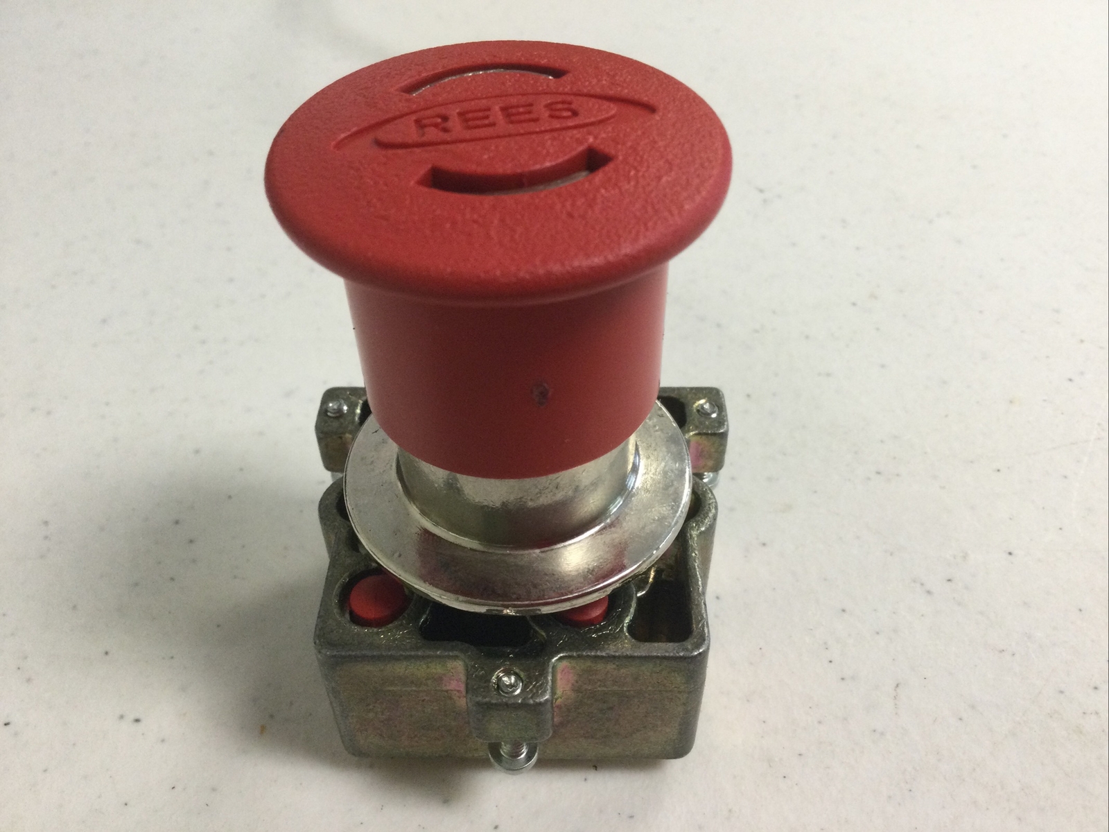 NEW REES 22102232/22102-232, FREE SHIPPING