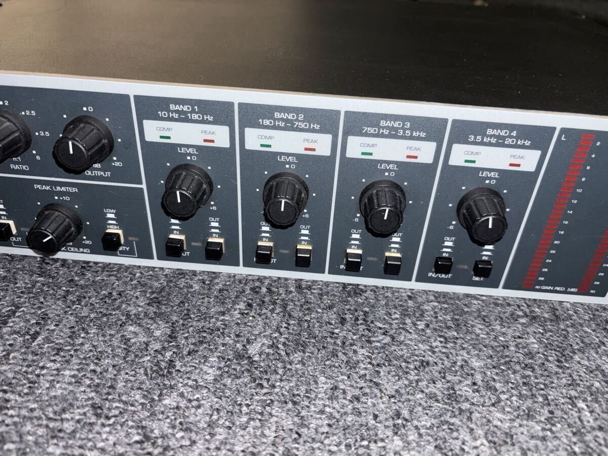 Behringer MDX 8000 Multiband Compressor Rack Mount Used Working
