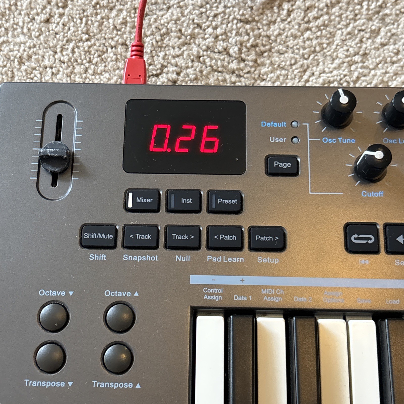 Nektar Impact LX25 USB MIDI Keyboard Controller 25-Key Drum Pads Tested