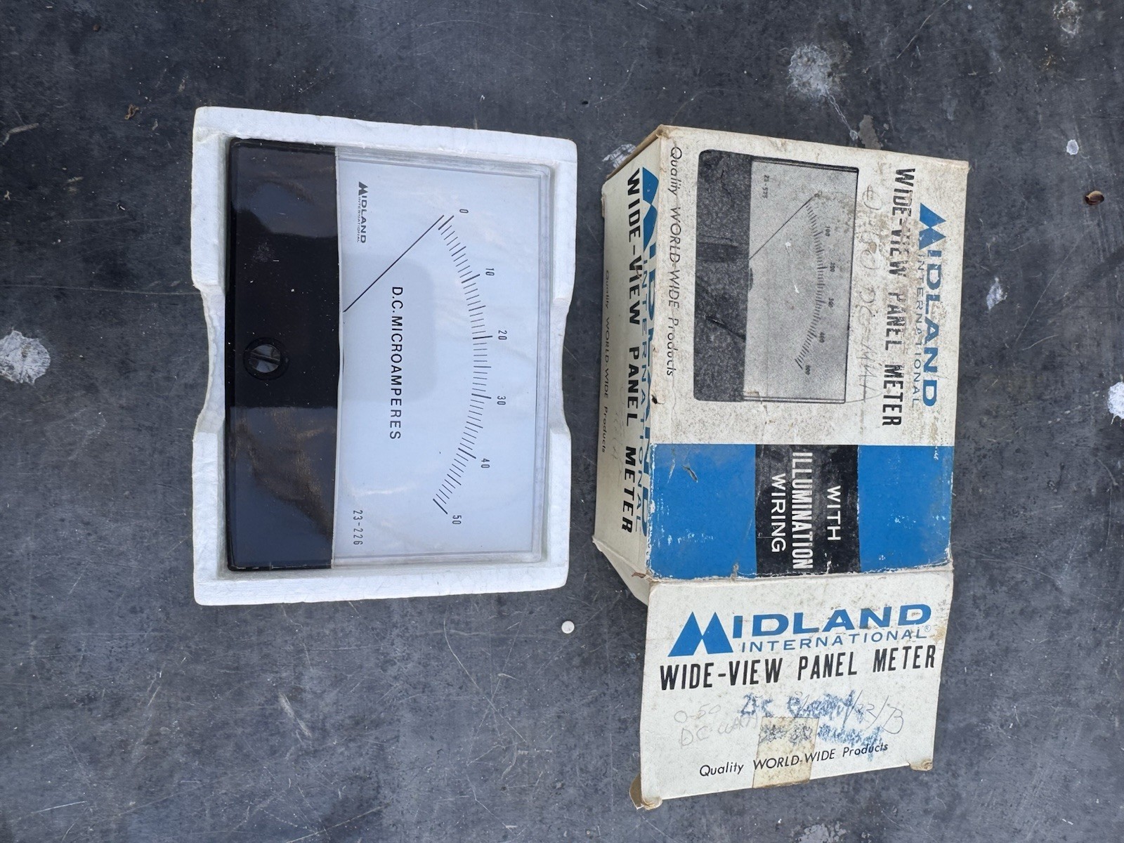 Midland Vintage Wide View Panel Meter 23-226