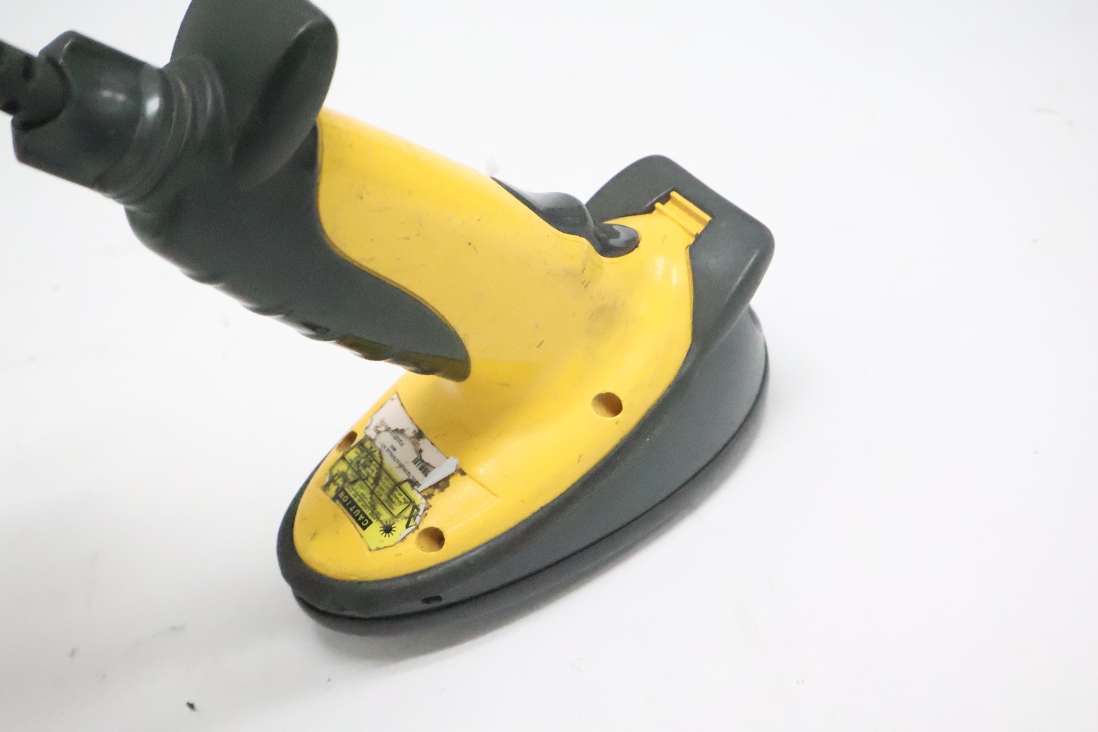 Symbol Phaser P302FZY-I000 Handheld Barcode Scanner with Connection Cord (READ!)