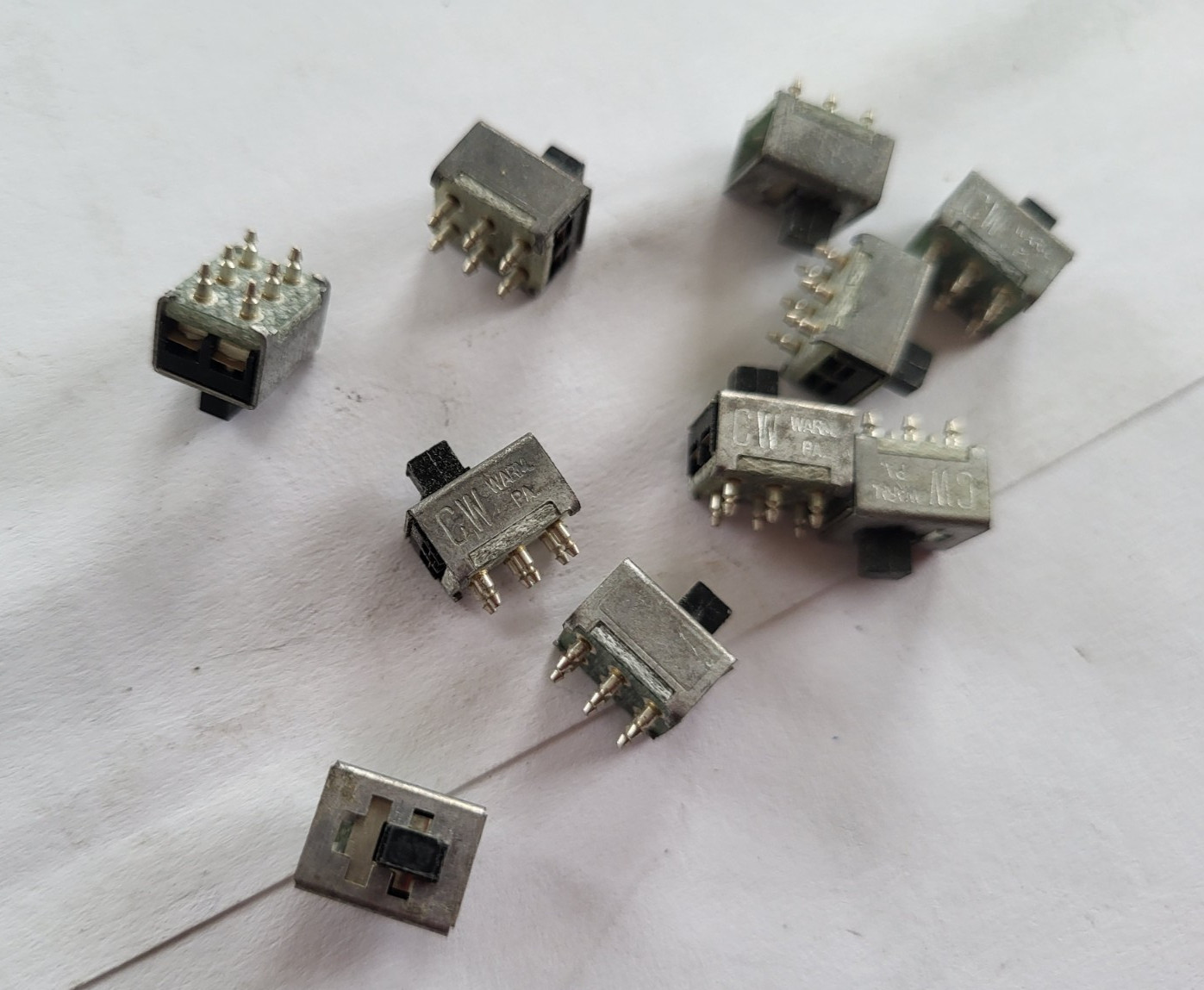 10 pcs CW 6 pin slide mini switch PCB 2A 125AC / 0.5A NOS