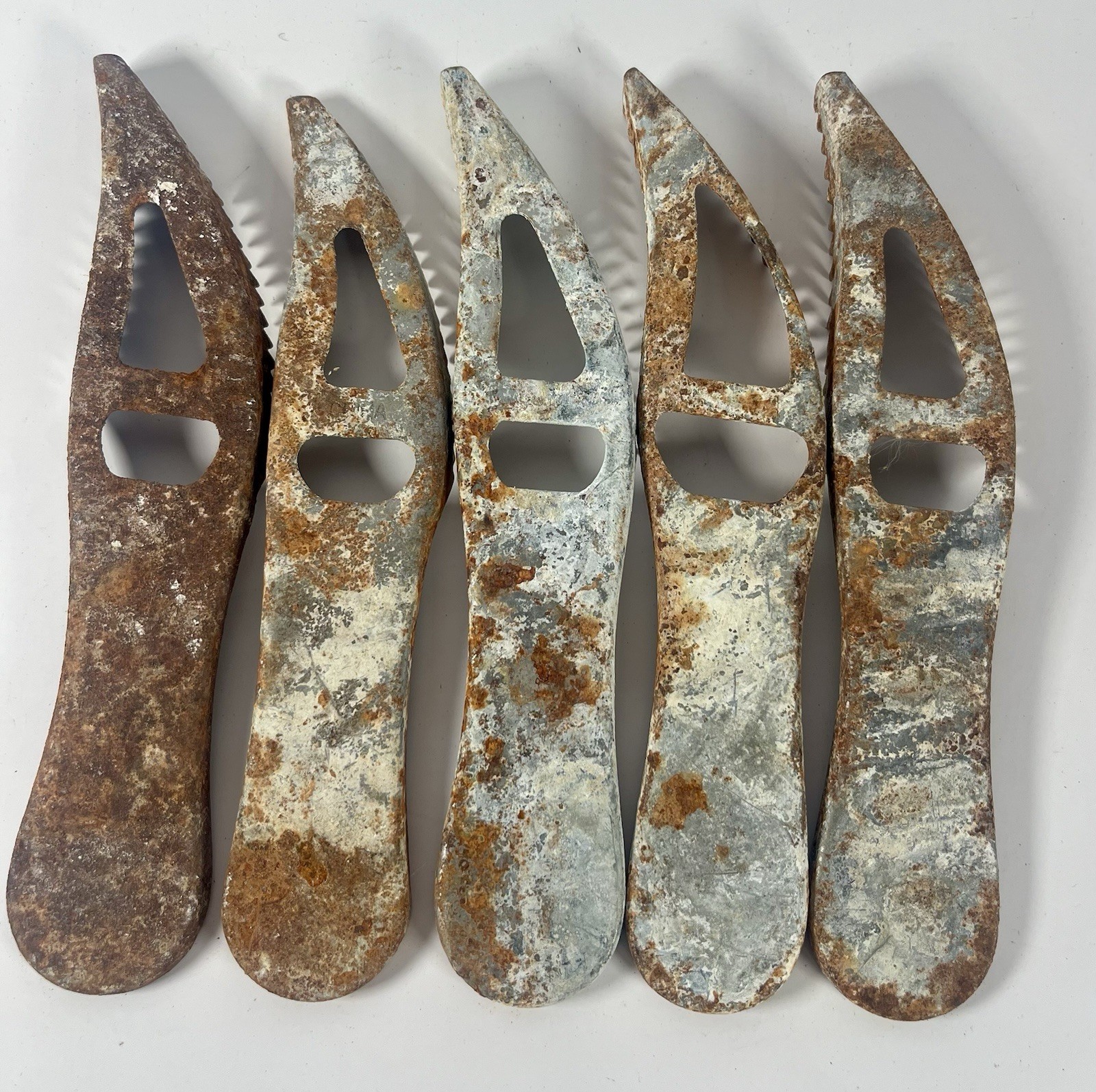 Vintage Metal Fish Scalers Lot of 5 Rustic Patina – Old Fishing Tools