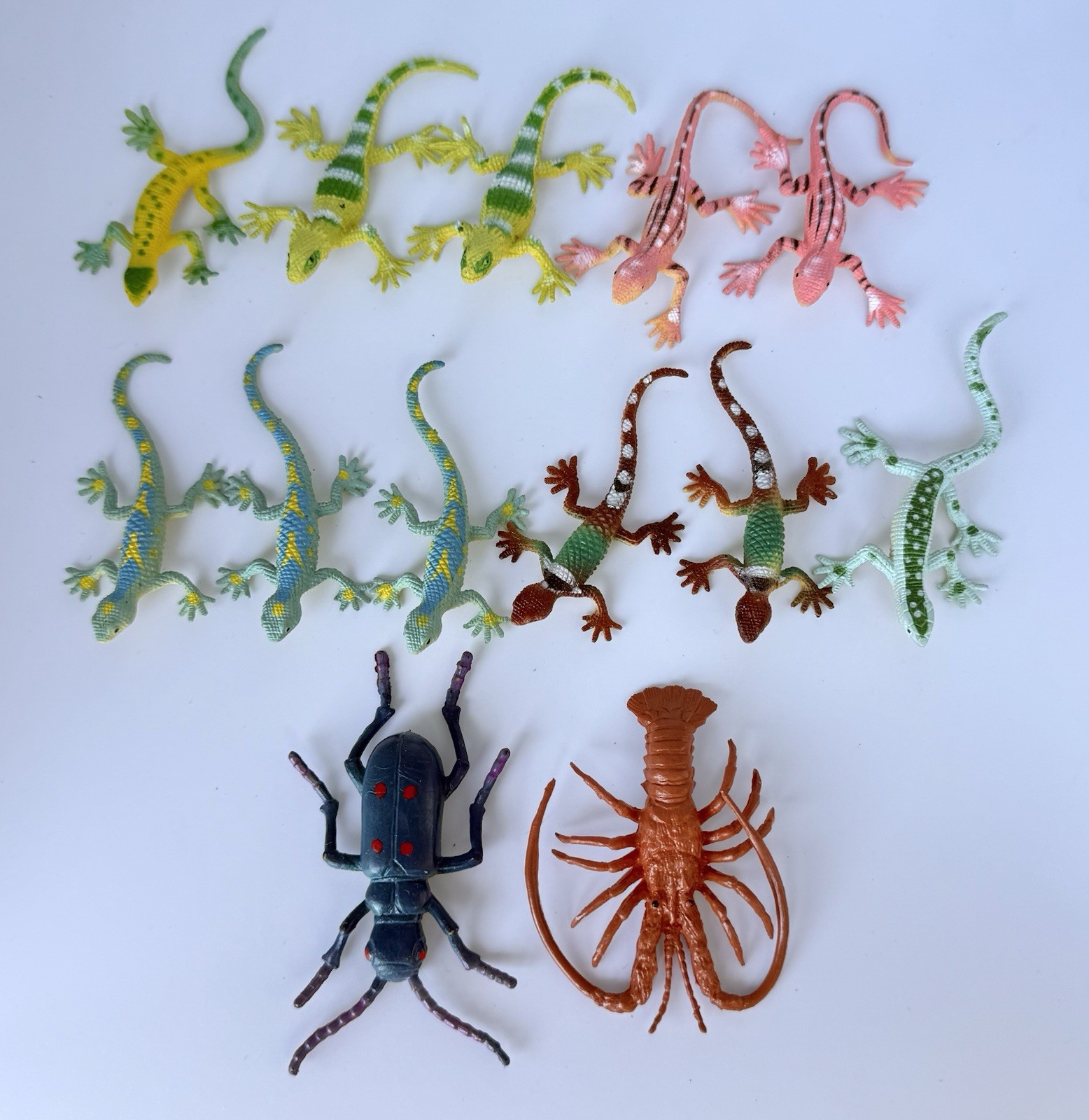 Vintage Small Plastic Lizards Bugs Lot Of 13