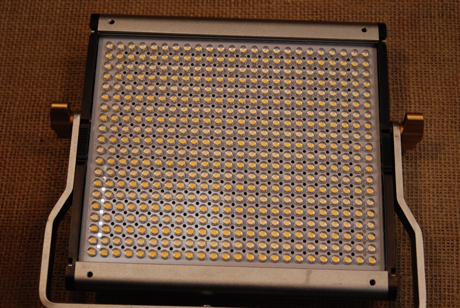 Neewer NL480 Bi Color LED Video Light Panel Kit Dimmable Studio Light