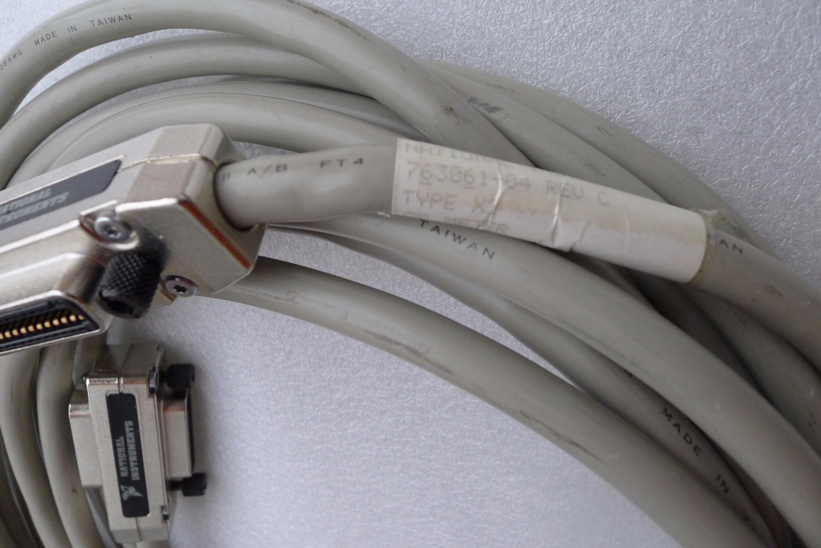 NATIONAL INSTRUMENTS 763061-04 TYPE X2 GPIB 8 METER CABLE