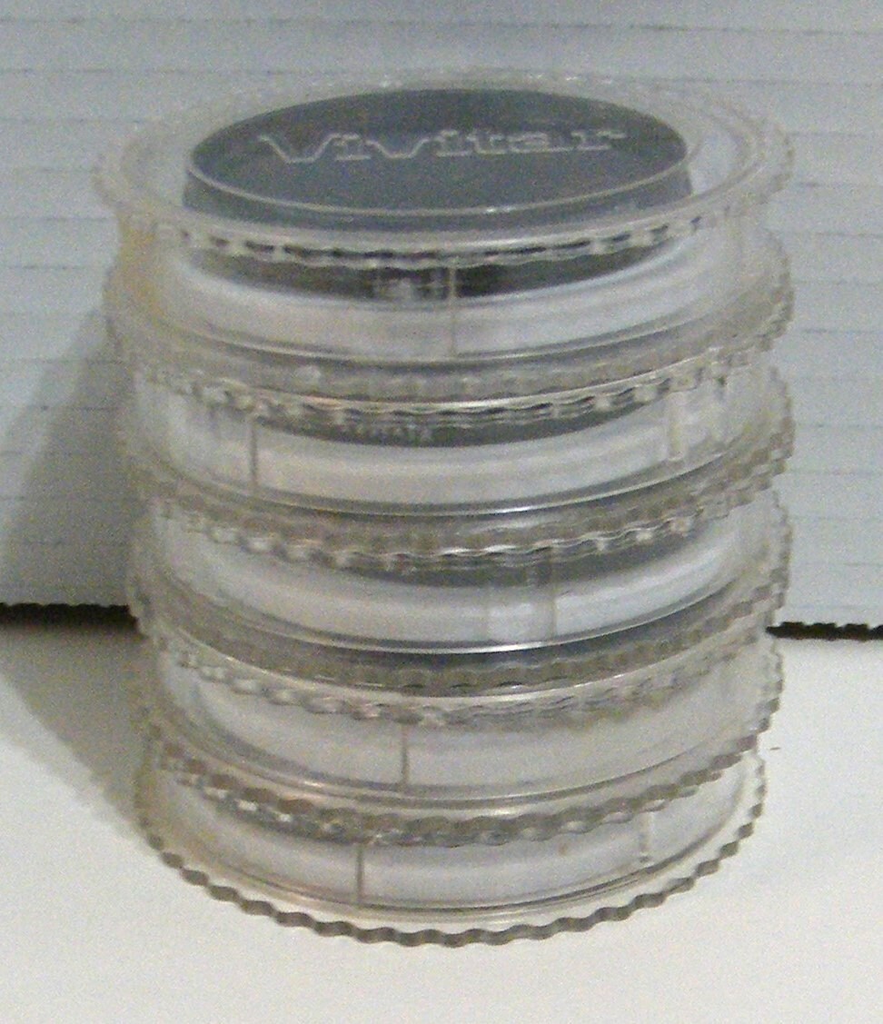 Set  of 5 Vivitar  55mm  Filters with Cases
