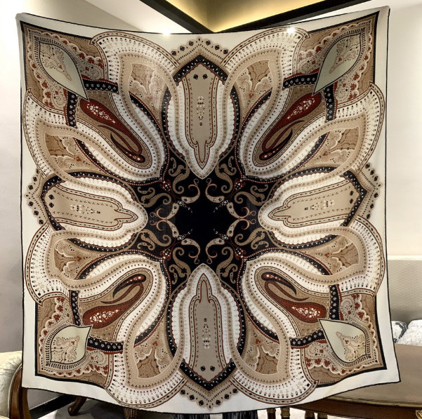 75% Cashmere 25% Silk Scarf Double Face Print Shawl 135X135cm totem Print Wrap