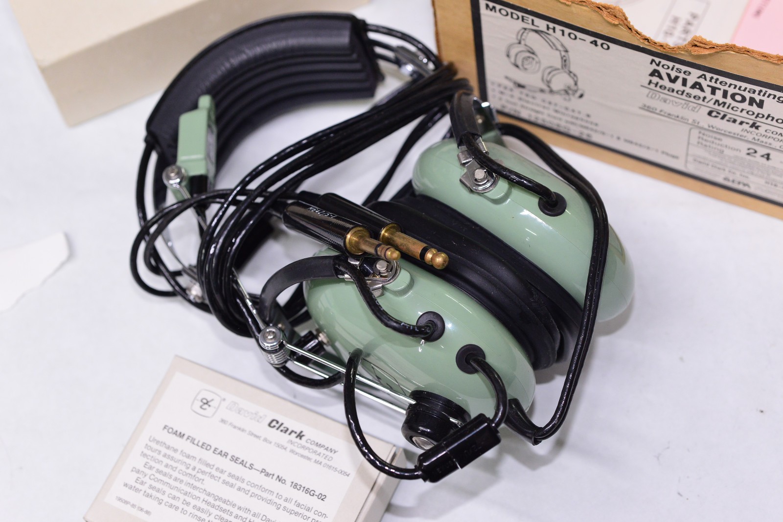 DAVID CLARK Model H10-40 Aviation Headset with M4 Microphone Mint in Box