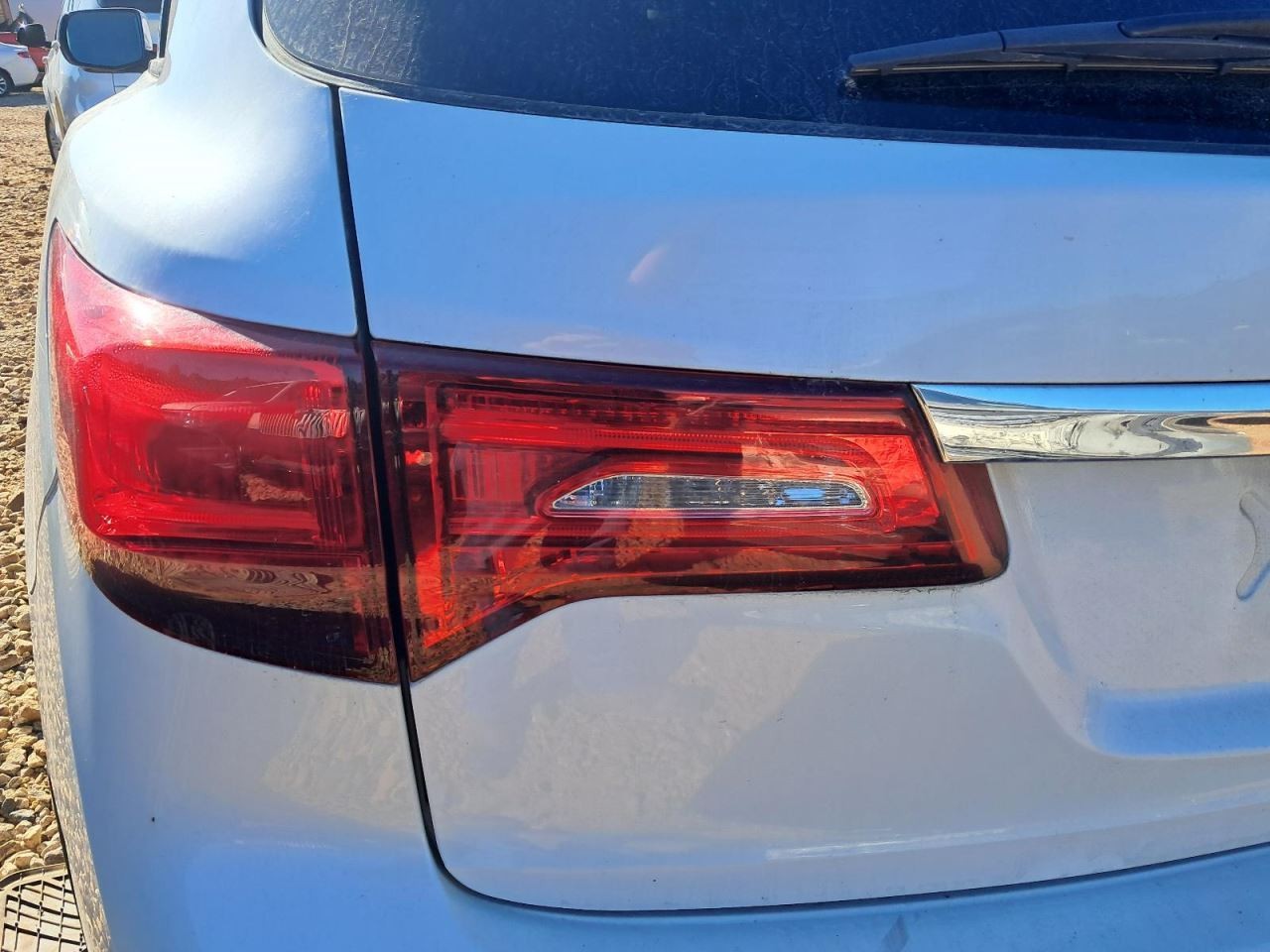 MDX 2014 Glove Box 4839130