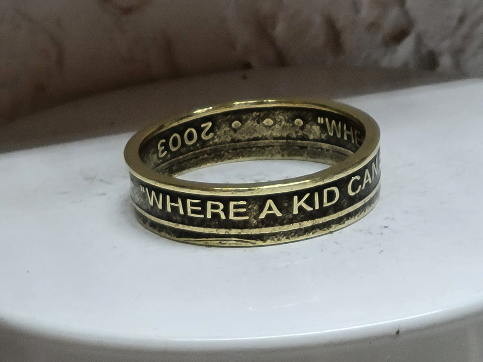 CHUCK e CHEESE - 2003 - Size 12 Token Coin Ring