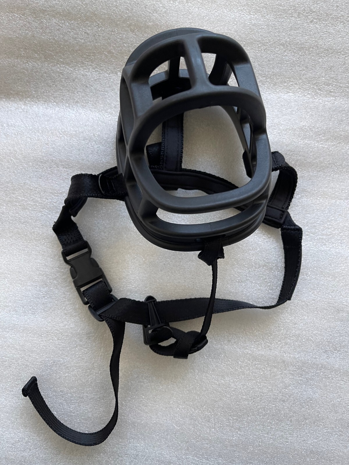 BASKERVILLE, SIZE 6 ULTRA DOG MUZZLE, NWOT, NEW USED