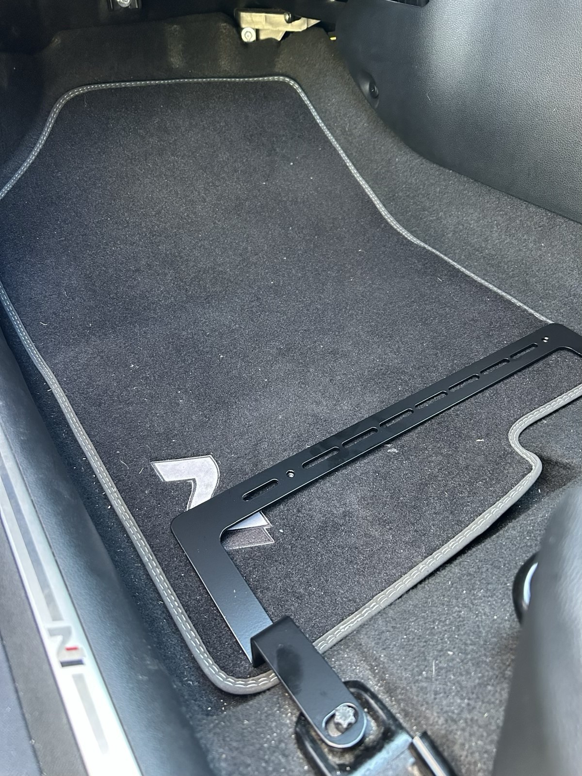 Suitable Hyundai i20N Fire Extinguisher Left side Holder Bracket