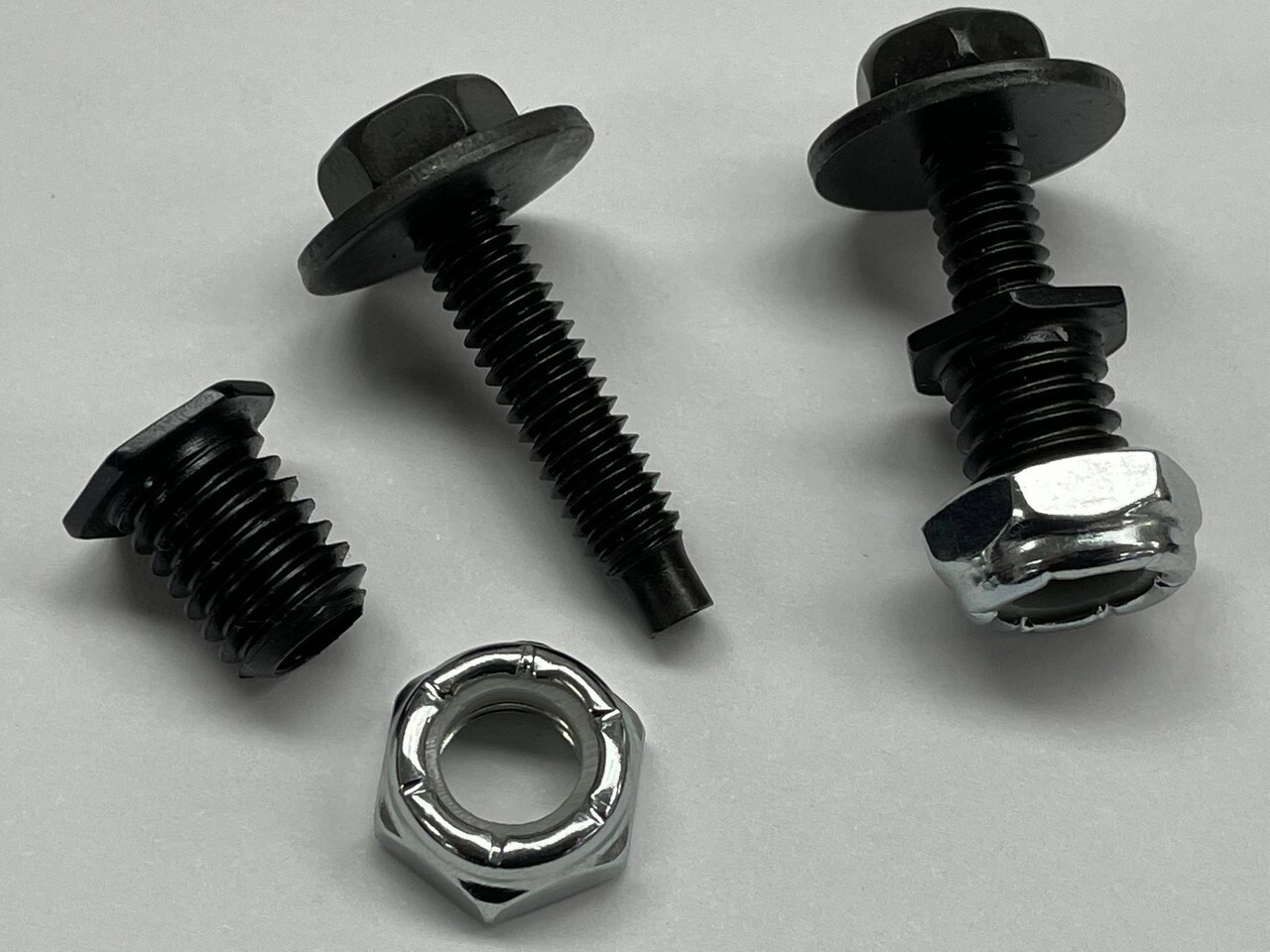 Threaded Nut Inserts with Body Bolts Late Model/Modifieds Body Fasteners 10 Pack