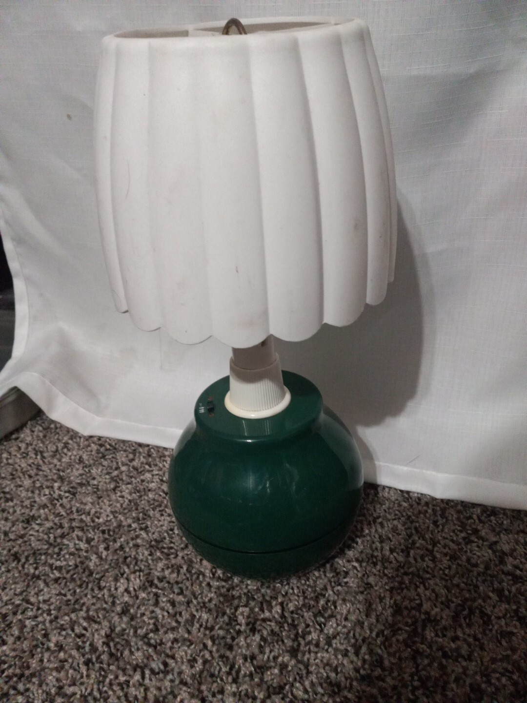 Vintage Camping Light Battery Powered Green White 2 Settings