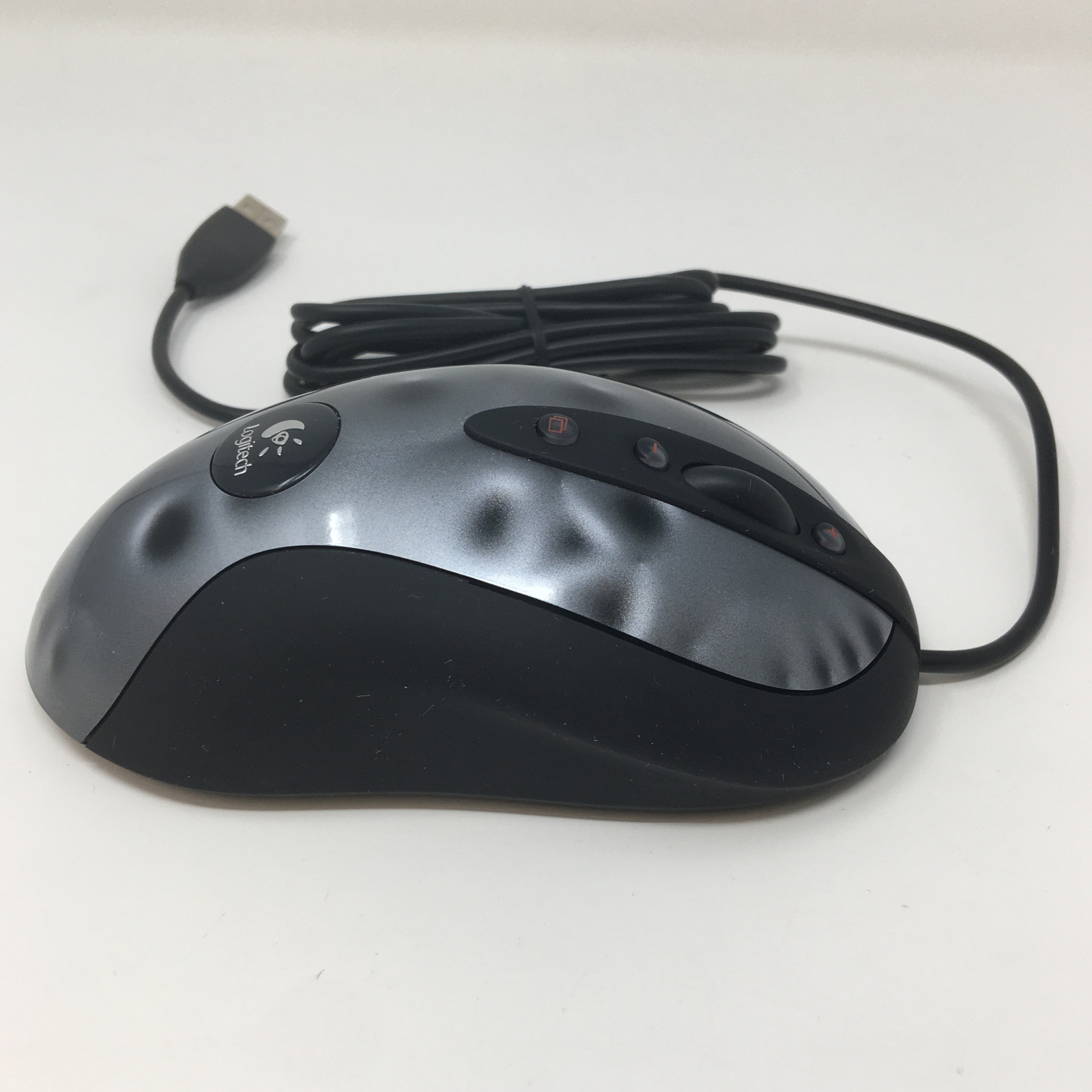 Logitech MX518 Wired Optical Gaming Mouse M/N M-BS81A P/N Thumb Button