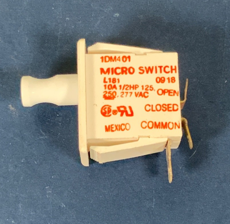 Honeywell MicroSwitch 1DM401 Push / Pull Switch Plunger Actuator 10A 250VAC