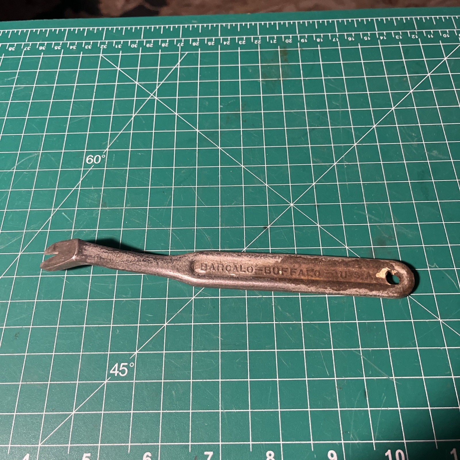 Barcalo Buffalo 7" Nail Puller Made In USA Vintage Tool