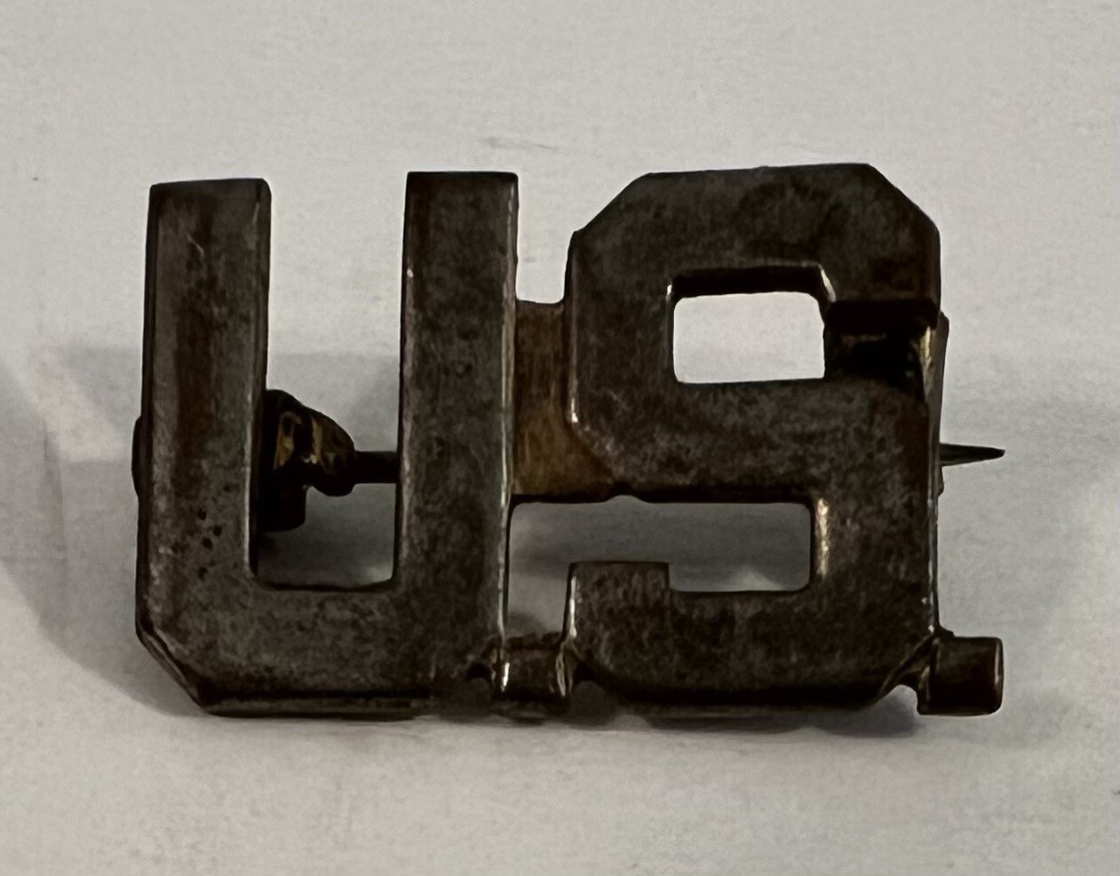 U.S. Military Insignia Pin Metal Clasp “U.S.”