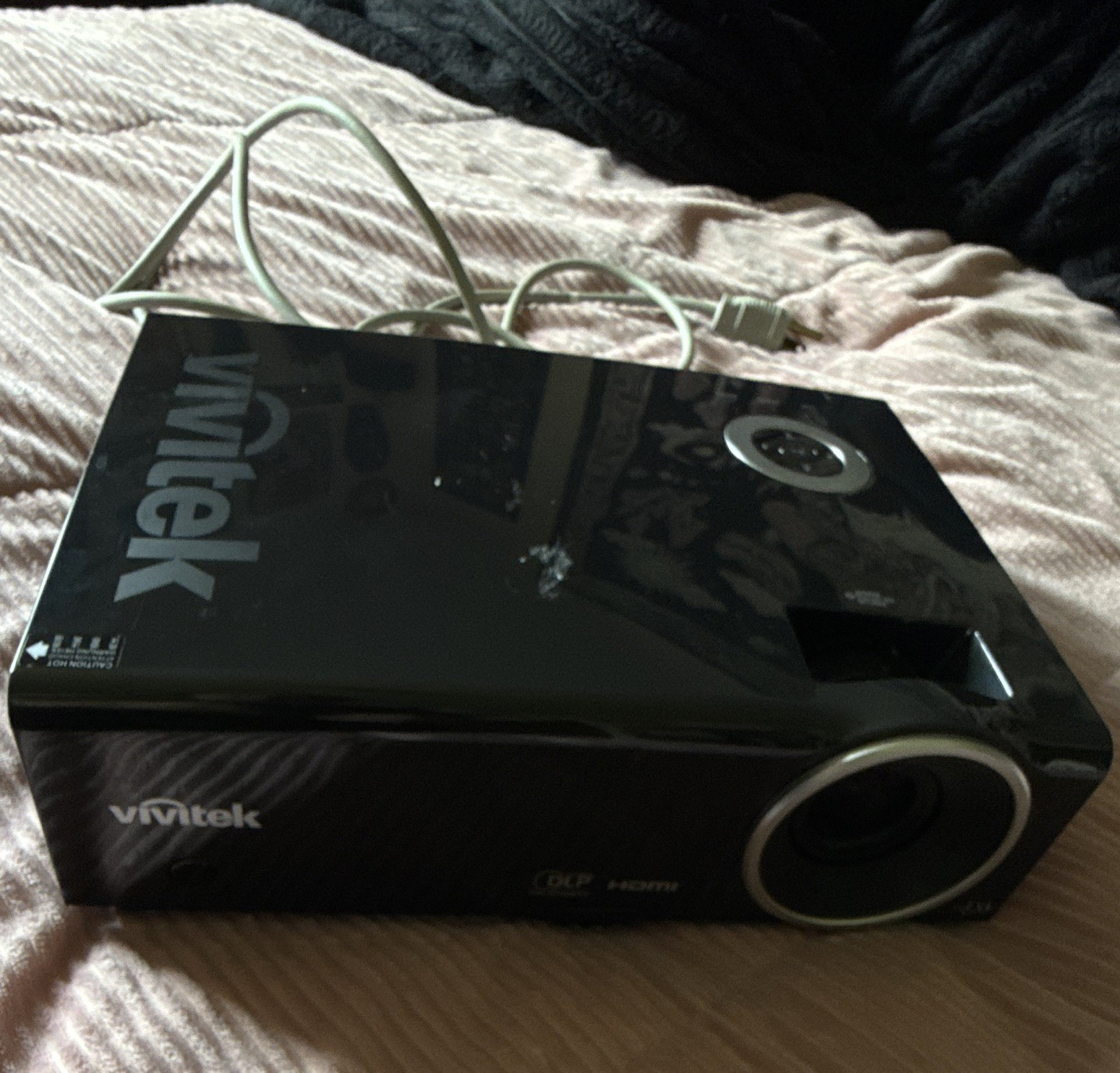 Vivitek D837 DLP Desktop Projector 3500 ANSI Lumens XGA HDMI Speakers Black