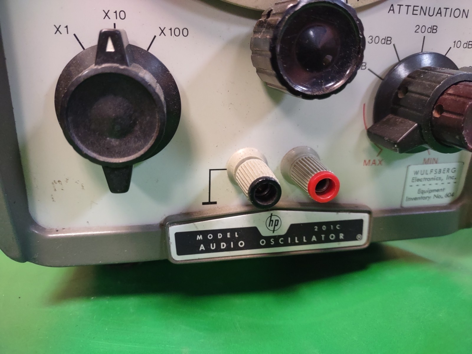 HP Model 200 Audio Oscillator Untested