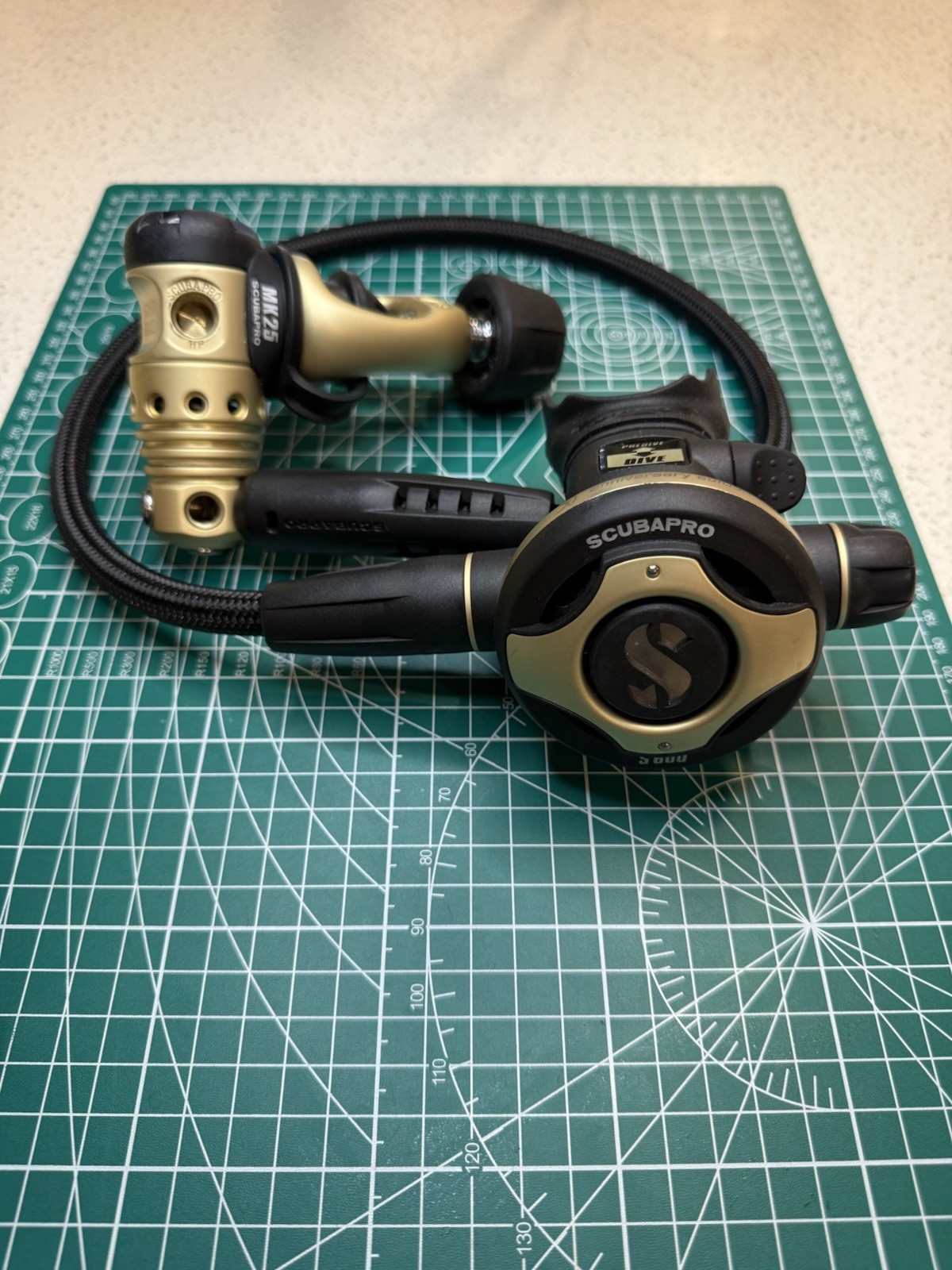 DDD's SCUBAPRO MK25/S600 50TH LIMITED EDITION GOLD REGULATOR- WOW