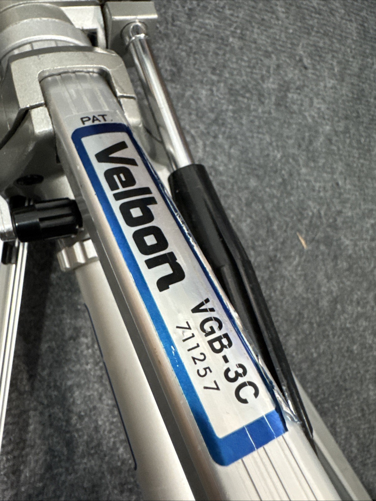 Velbon VGB-3 Adjustable Camera Tripod