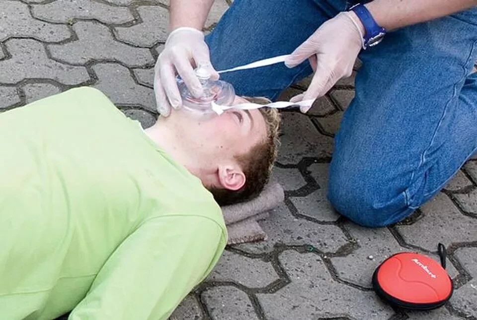 Ambu Res-Cue Mask REF 252301004 CPR Rescue w/Elastic Strap & O2 Inlet