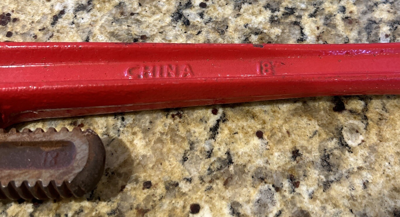 18” PIPE WRENCH HEAVY DUTY PLUMBER TOOLS.