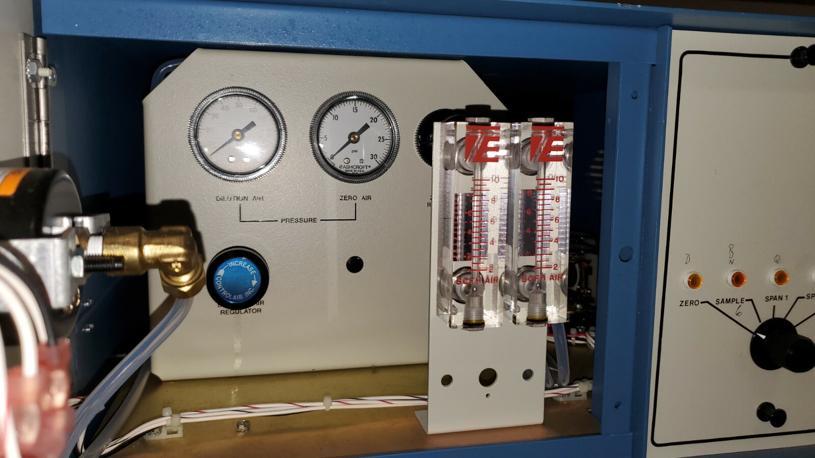 THERMO ENVIRONMENTAL INSTRUMENTS MODEL 200 SPC STACK PROBE CONTROLLER
