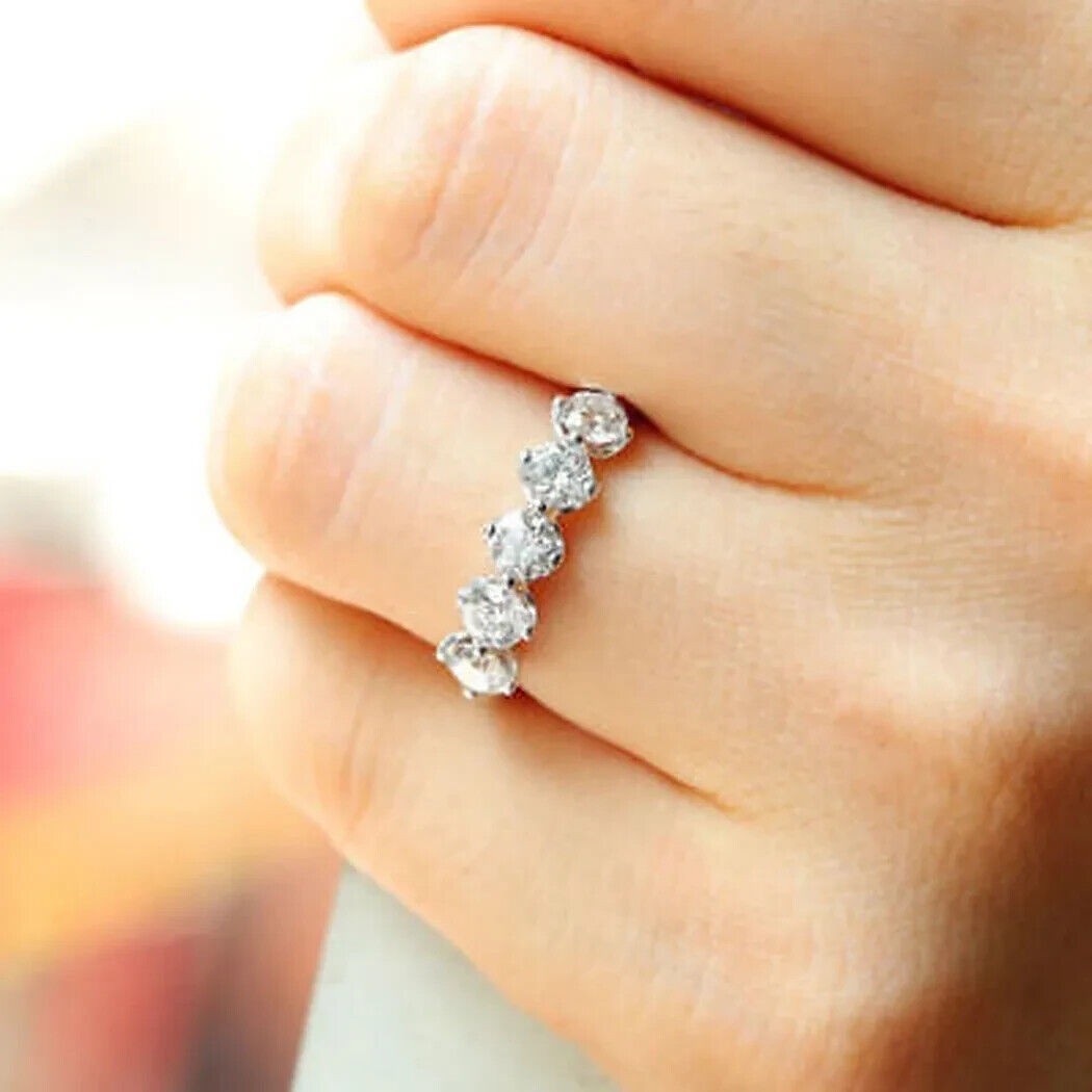 Lab-Created 1.60 Ct Round Cut White Diamond Engagement Ring 925 Sterling Silver