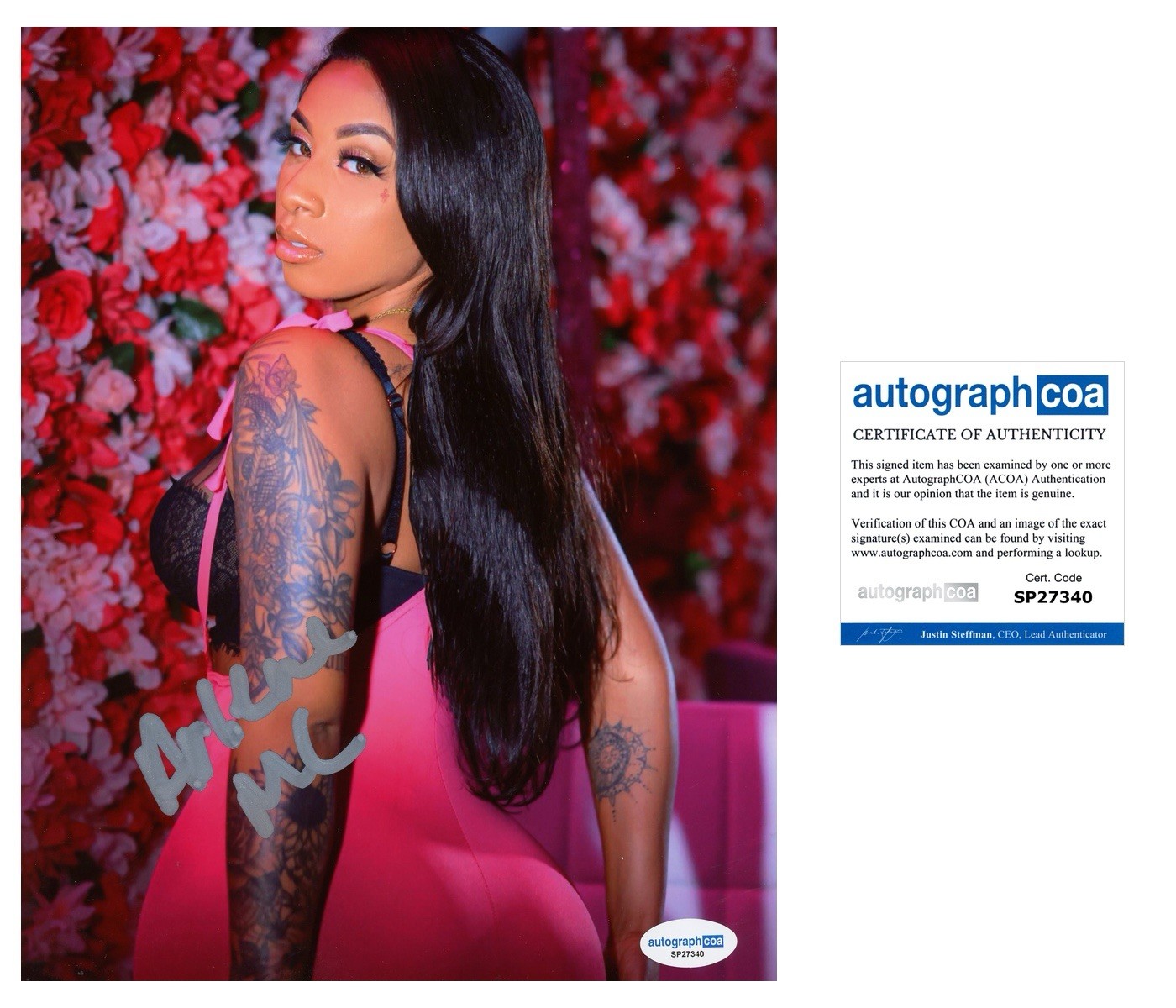 ARLENE MC REGGAETON SPANISH TIK TOK MAMAZOTA 8x10 SIGNED PHOTO - ACOA COA