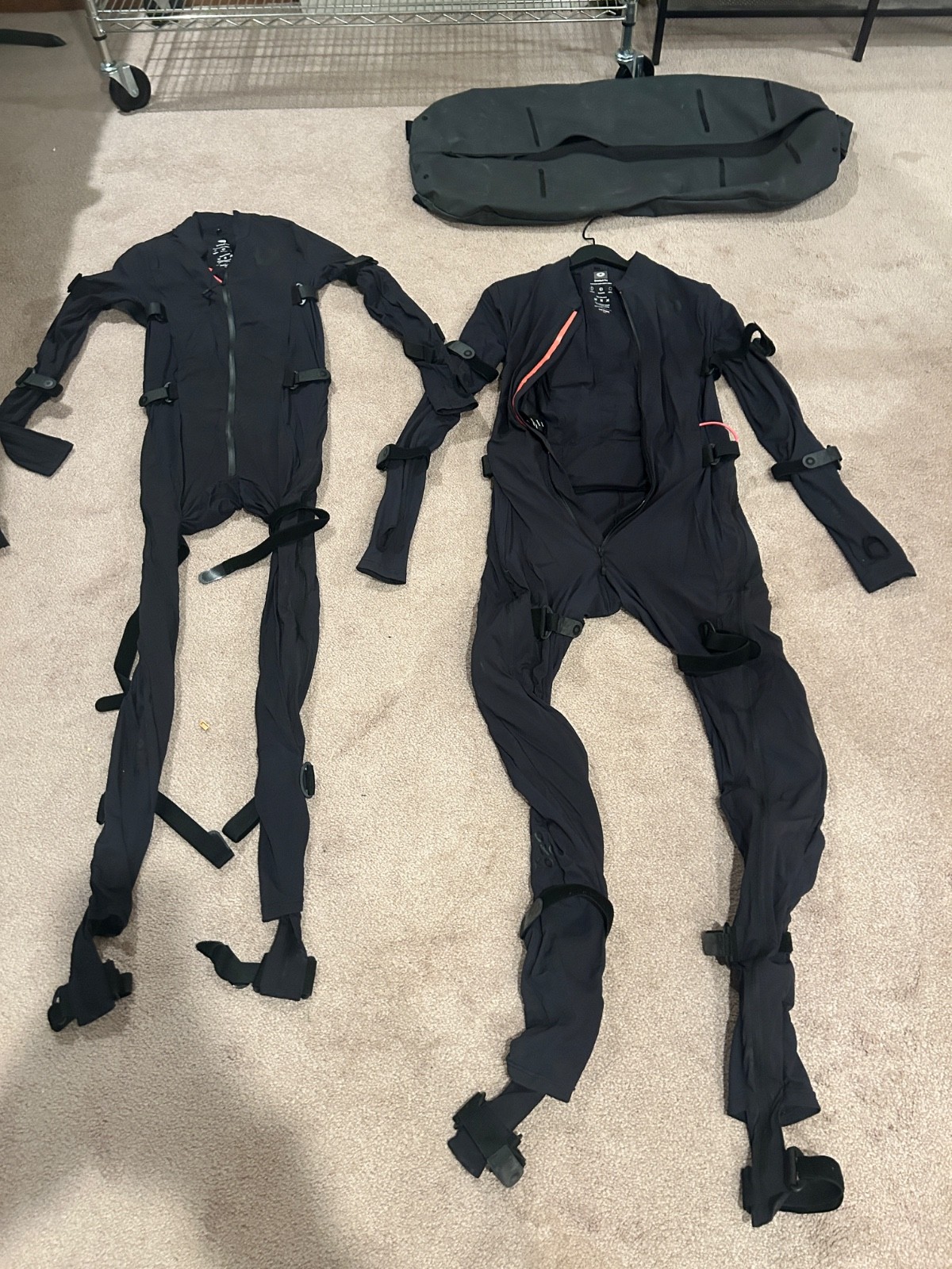 Rokoko Smartsuit Pro Motion Capture Suit Medium Hub + small textile