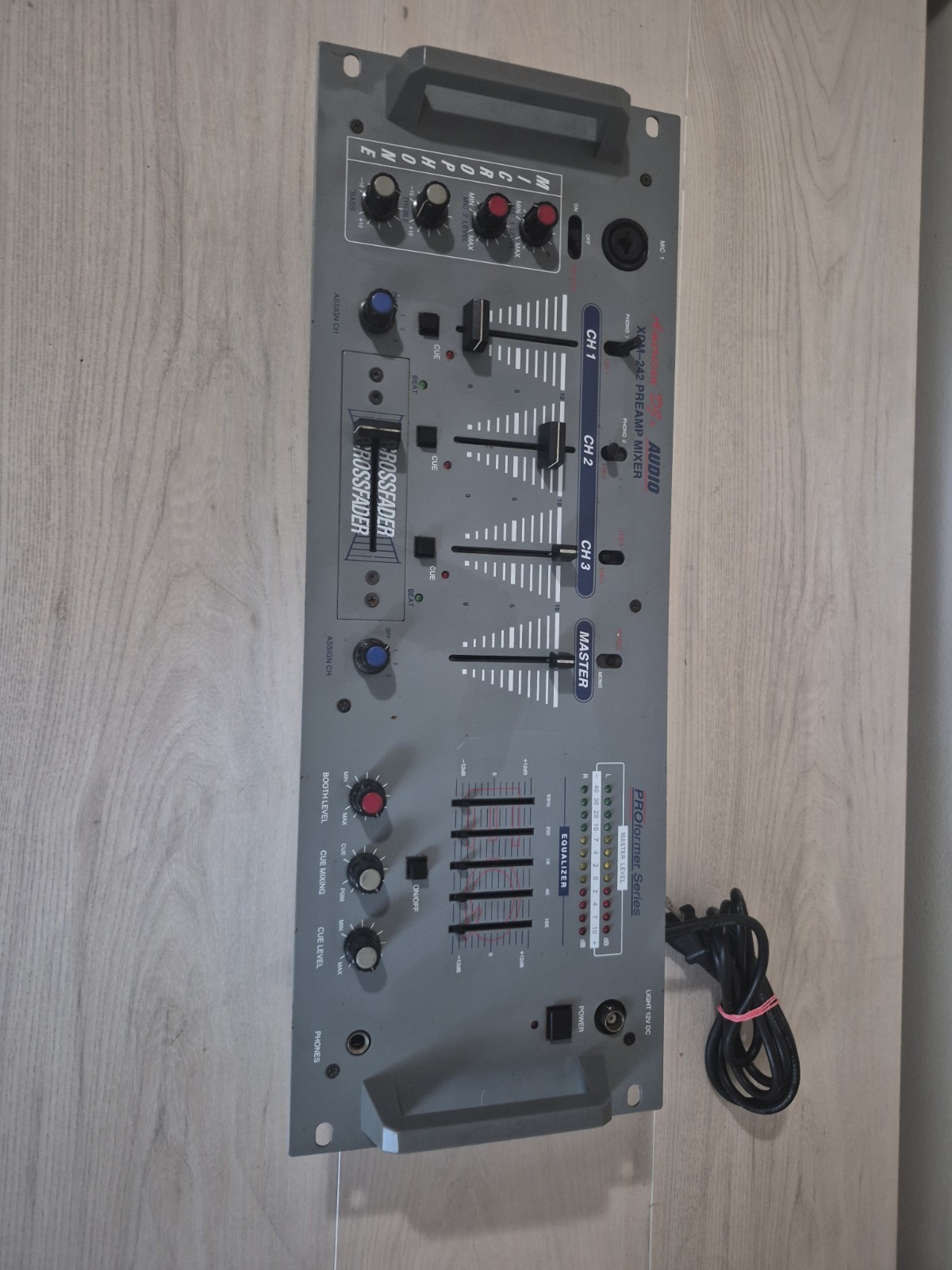 American DJ Audio XDM-242 Missing Knobs SEE PICS