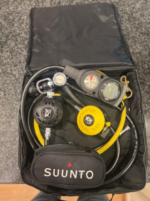 SEACREST BCD (MEDIUM) SUUNTO VYPER COMPUTER REGULATOR, 3 SETS FIN, 2 SETS BOOTS