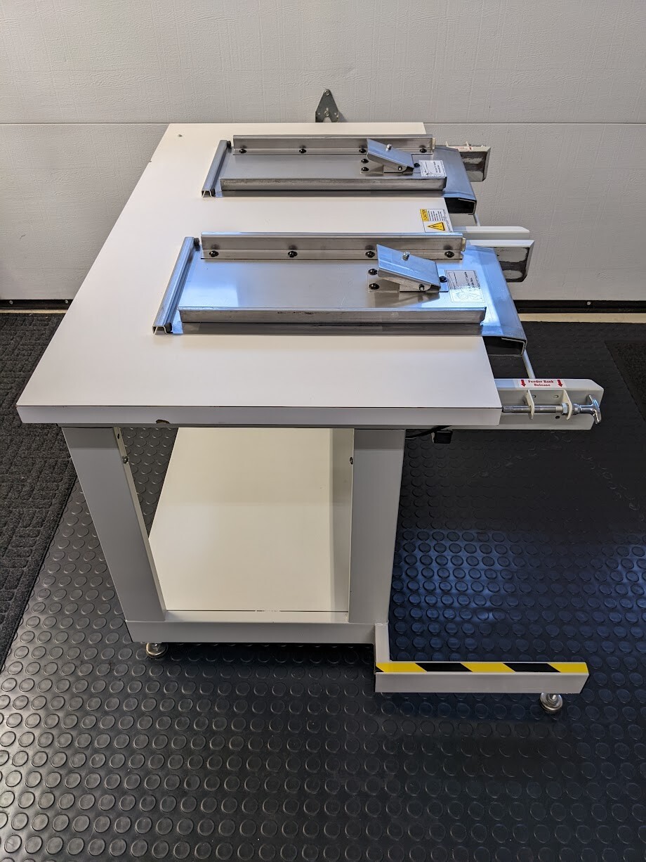 Universal Instruments Genesis Advantis Feeder Bank Change Storage Table