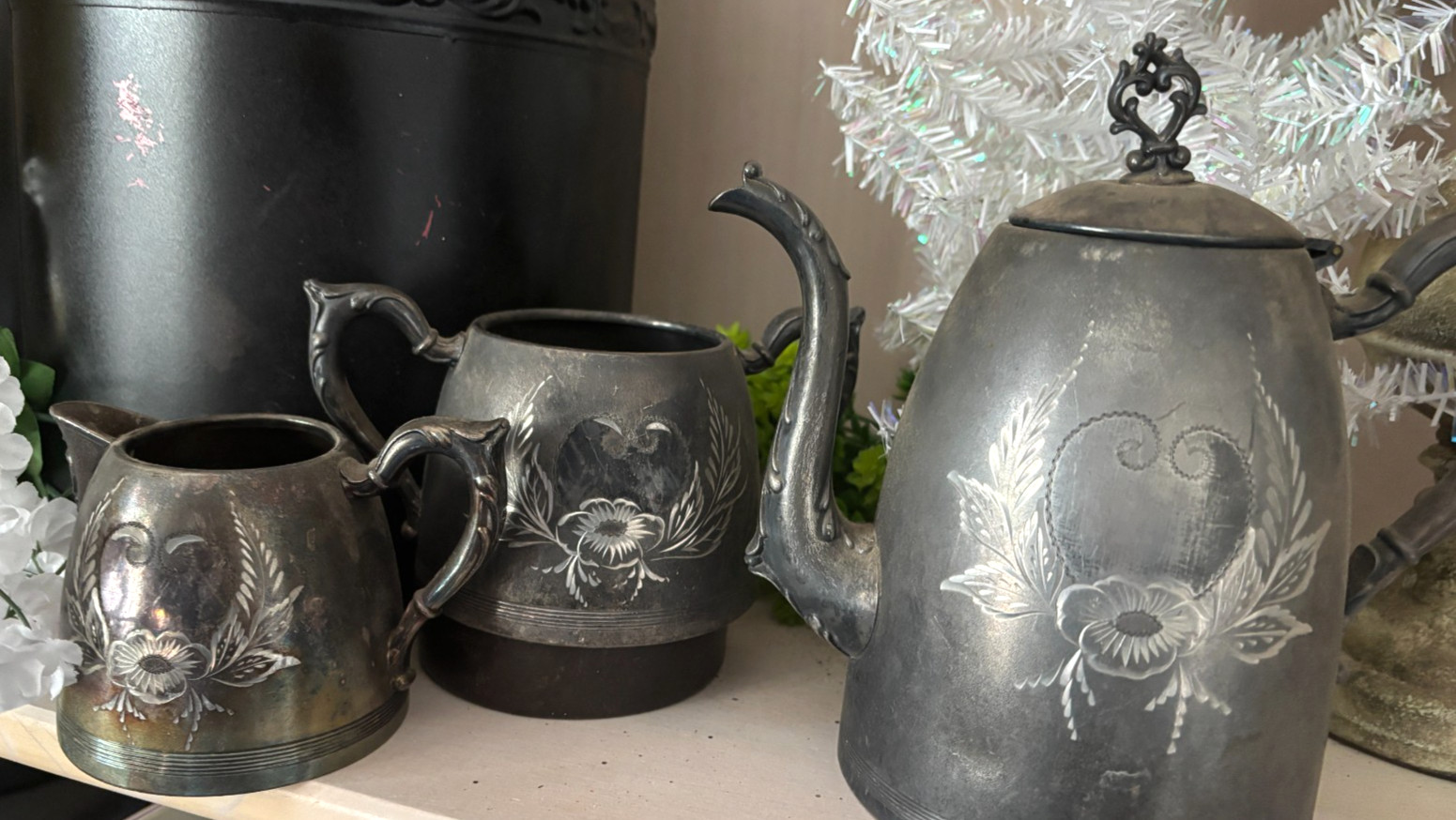 SET of 3 Victorian Vtg WR 922 QUADRUPLE SILVER Silverplate Tea Pot Sugar Creamer