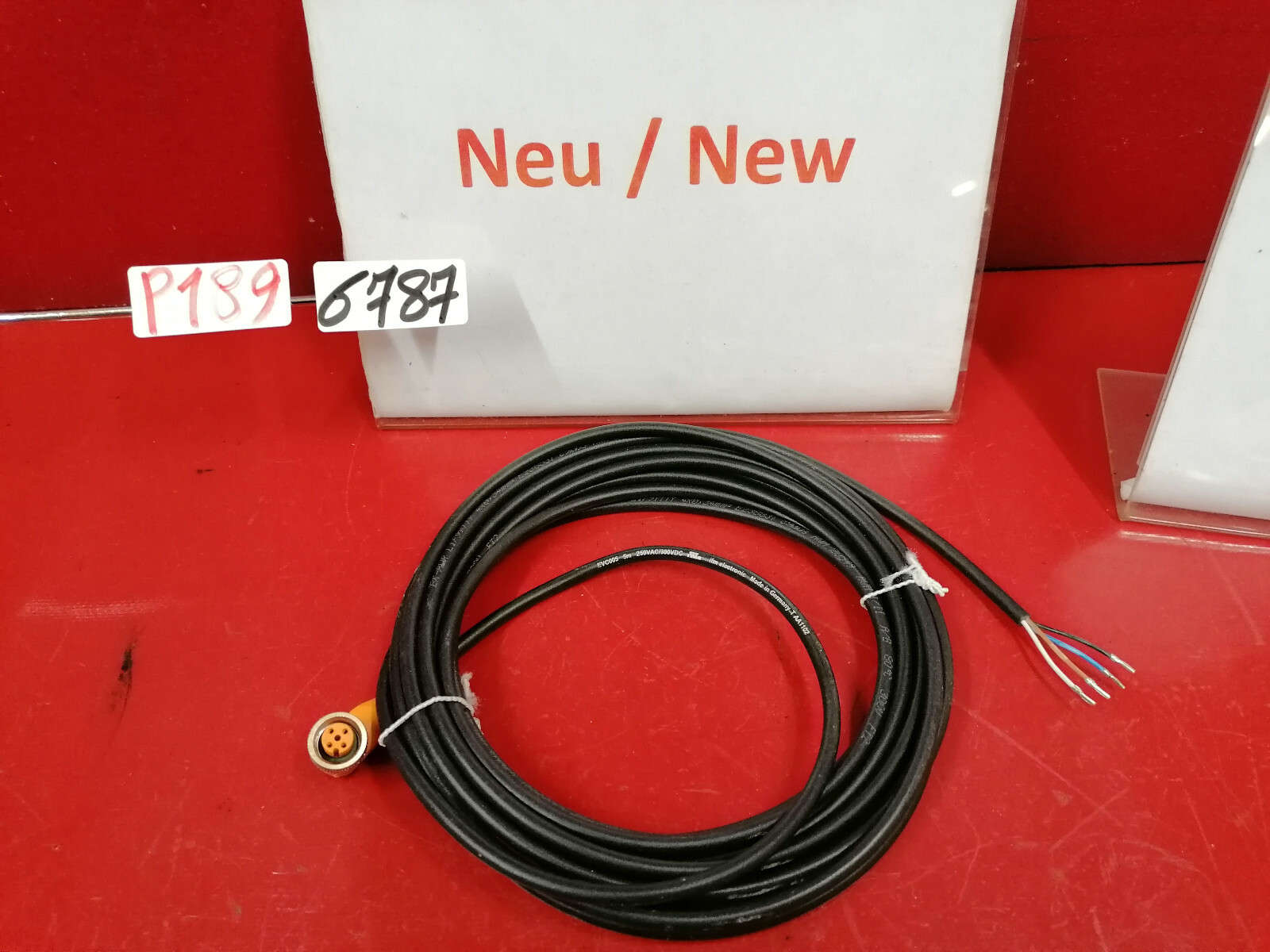IFM electronic EVC005 250VAC/300VDC 5M NEW