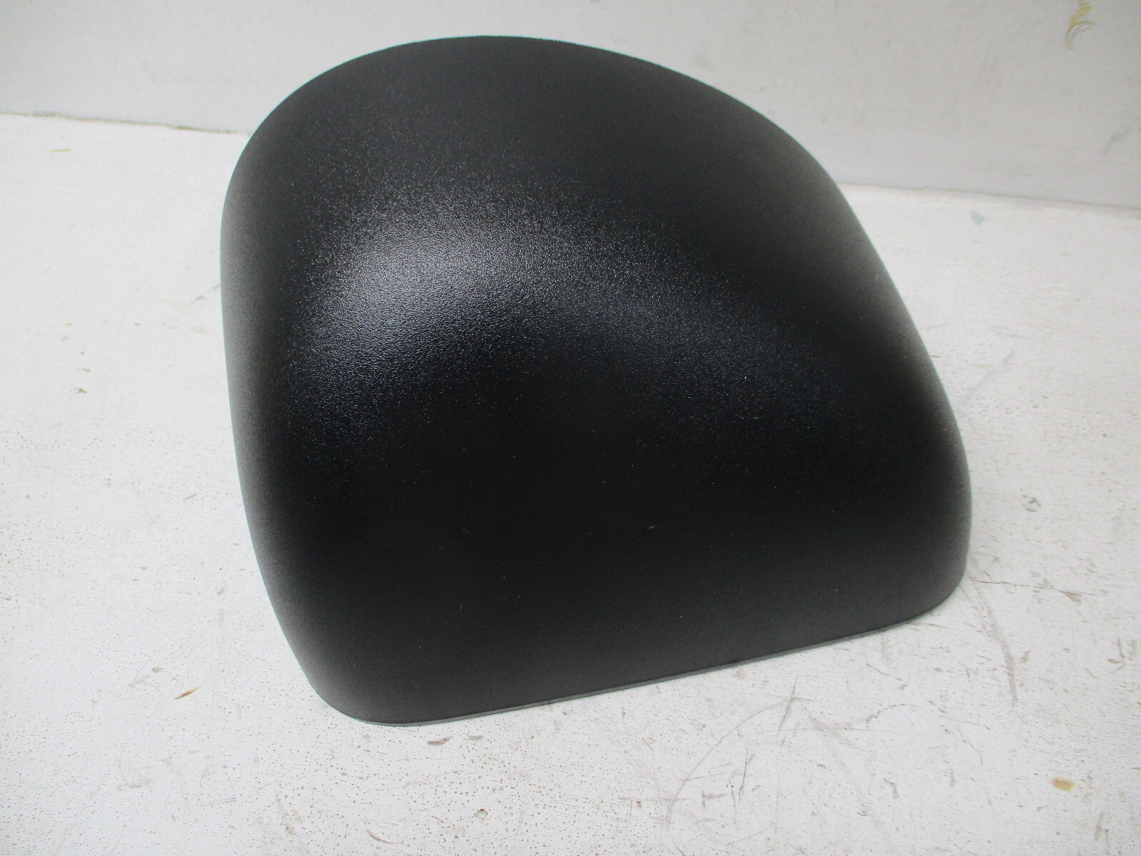 2514674C1 INTERNATIONAL RH COVER BLACK