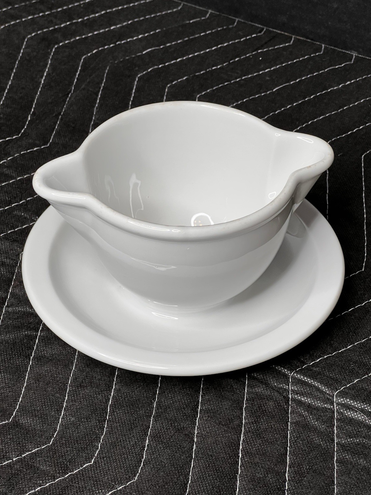 Hutschenreuther Selb Bavaria Porcelain Gravy Bowl DFA "Beauty in Work" marking