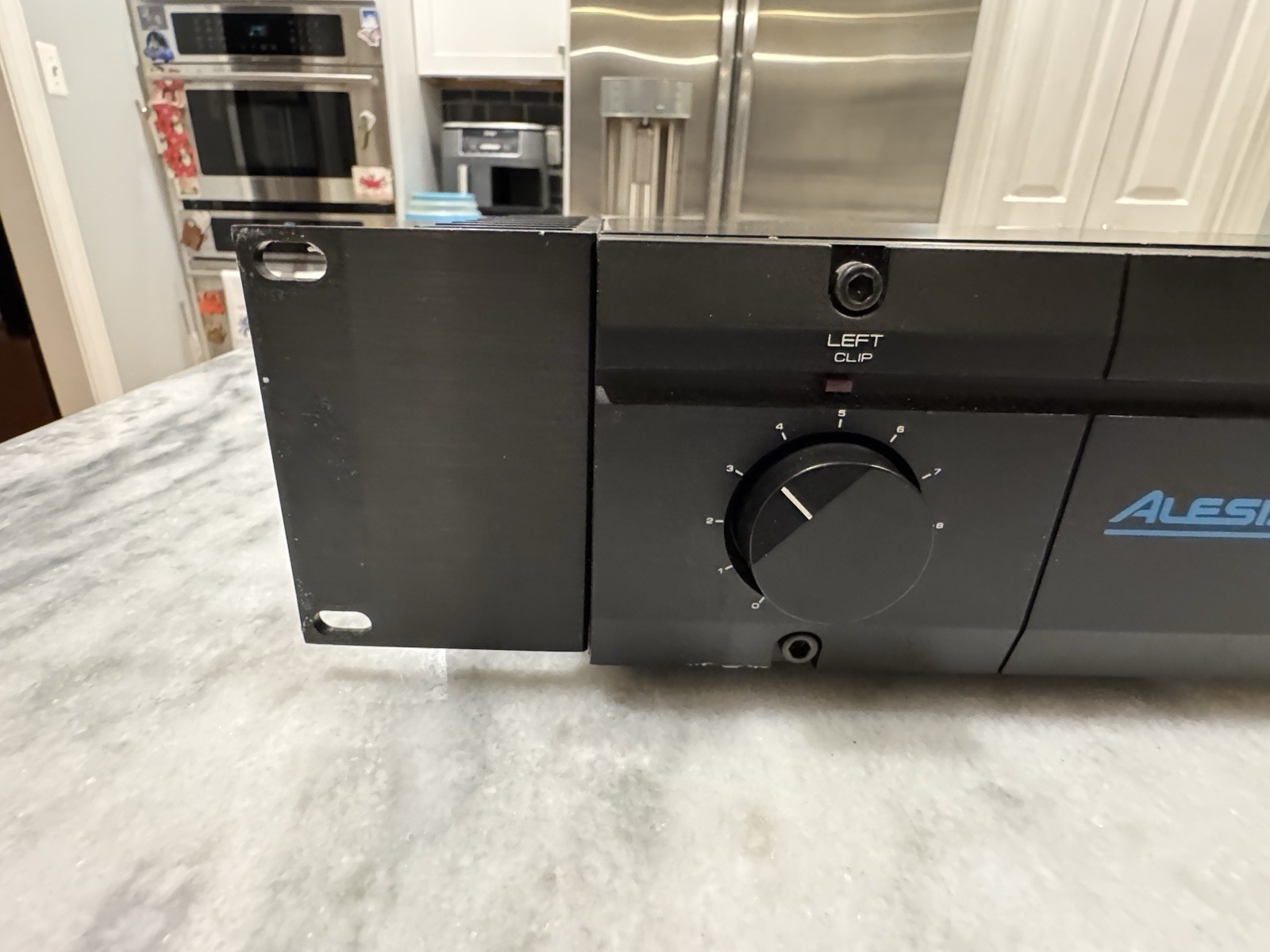 Alesis RA-100 Reference Amplifier 75 WPC @ 4 Ohms Stereo - Tested Working Video