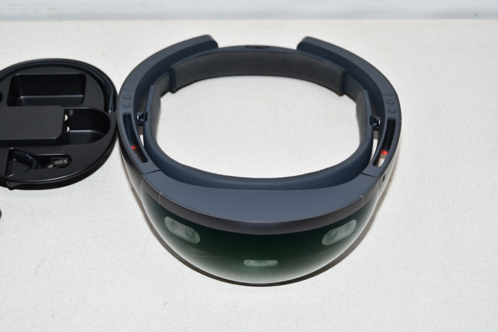 ^ Microsoft Hololens Generation 1 Virtual Headset Holo Lens #X8149