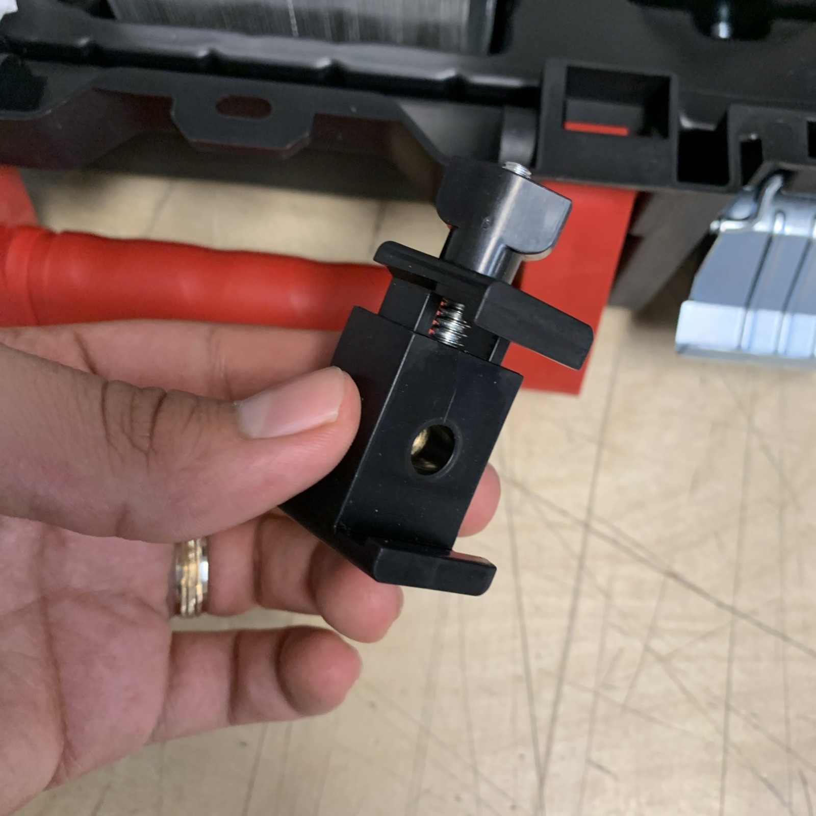 Laser Level With Tripod XL 2 Batteries