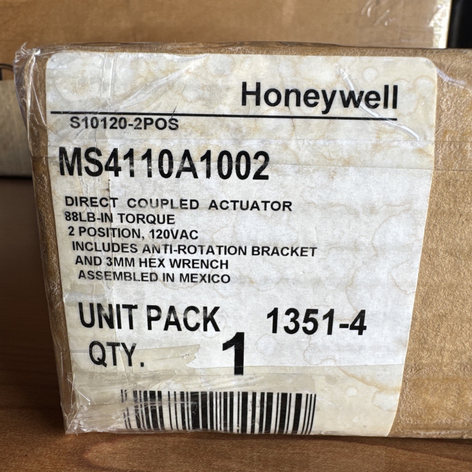 Honeywell MS4110 A 1002  Direct Coupled Actuator 2 Position 120 Vac 88LB ￼