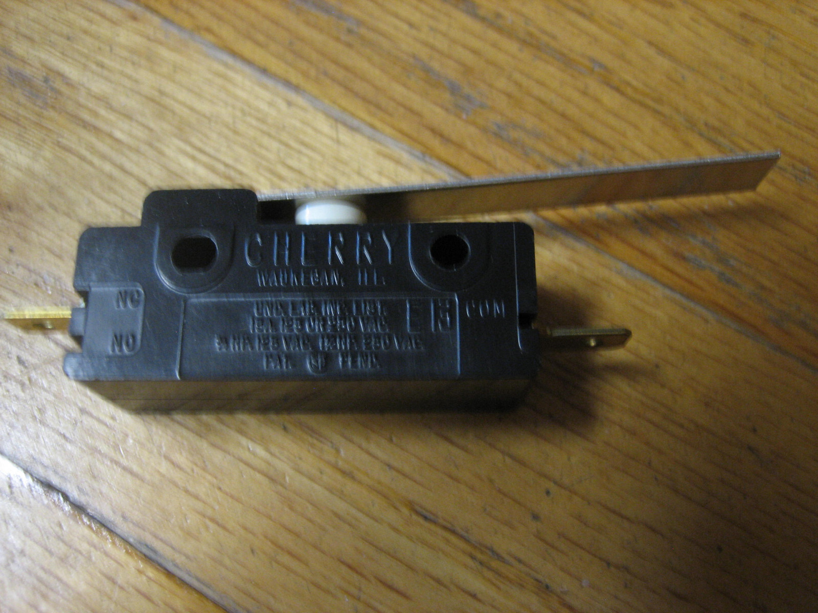 Cherry ZF E13-0-2-H Micro Switch,Std.Ratio Lever, NC CONTACTS ONLY-combined ship