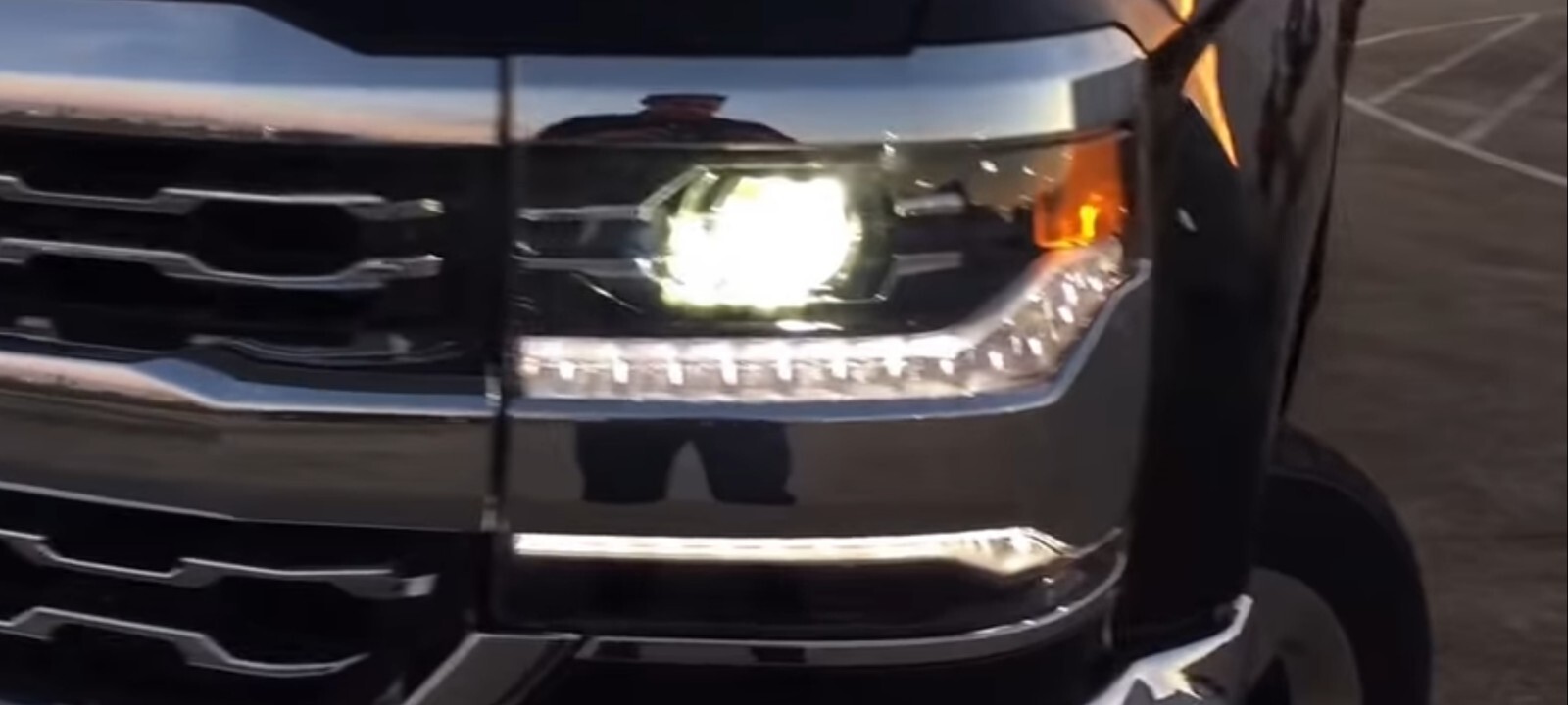 Chevrolet Silverado Headlight Conversion 2014- 2015 LT 1500 to 2016-2018 LED LTZ