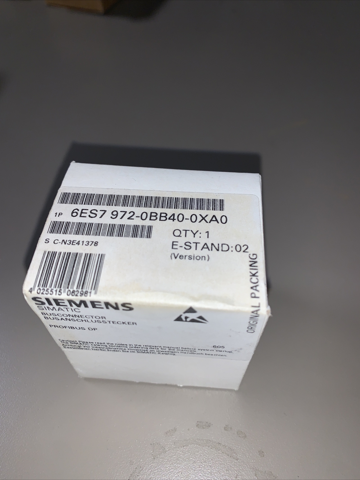 Siemens Simatic 6ES7 972-0BB40-0XA0 Bus Connector E-Stand: , New, Free Shipping