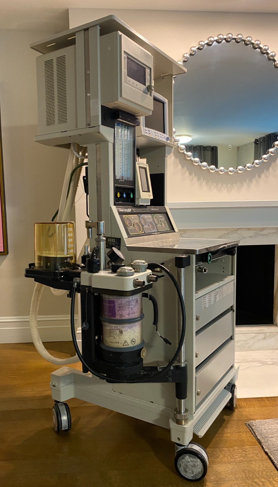 OHMEDA EXCEL 210 SE Anesthesia Machine